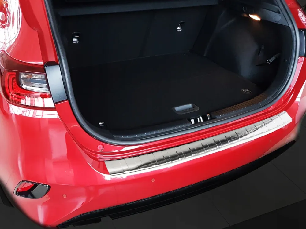 Bakfangerbeskytter Kia Ceed III 5D Hatchback (2018-) – Rustfritt stål | Avisa