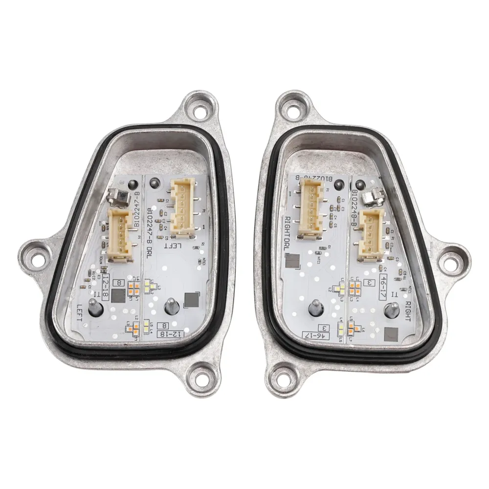 2017-2024 SEAT ARONE (KJ7) 2PCS VENSTRE+Høyre frontlys LED DRL-modul med kjøleri 6F0941475/76
