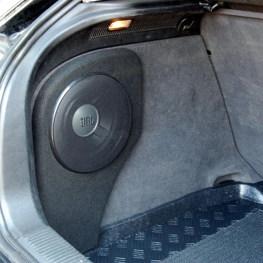 ConnectED Bilspesifikk basskasse 8"