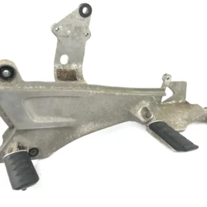 Honda ST 1100 SC26 Pan European [1990] - Fotstøttesystem venstre fotstøtteholder