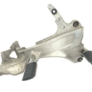 Honda ST 1100 SC26 Pan European [1990] - Fotstøttesystem høyre fotstøtteholder