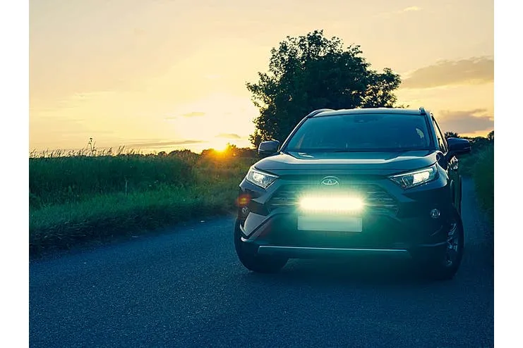 Lazer komplett grillkit Rav4 Hybrid 2019+ grillbrakett