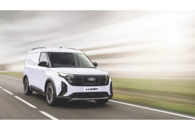 Lumen grillkit Ford Transit Courier Active 2024+