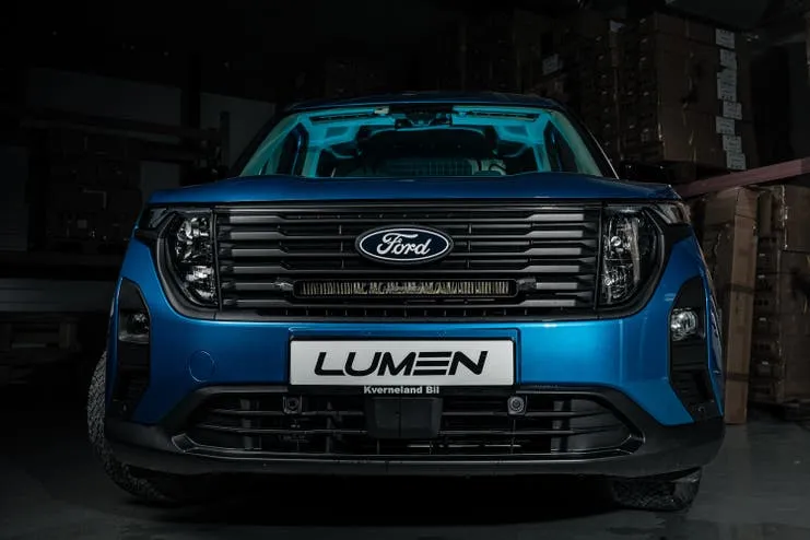 Lumen grillkit Ford Transit Courier Trend/Limited 2024+