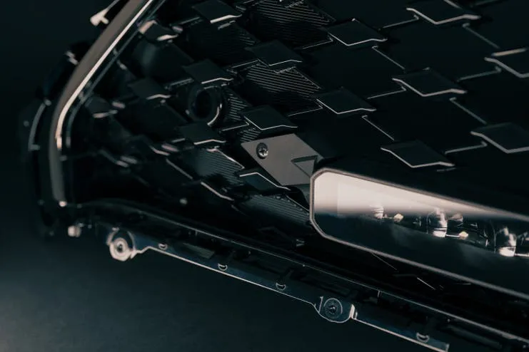 Lumen grillkit Toyota Rav4 Plugin-Hybrid