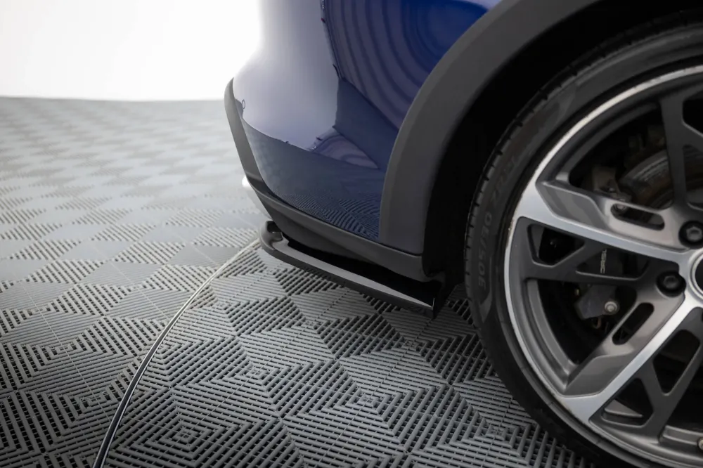 Sideflaps Bak Porsche Taycan Cross Turismo 4S