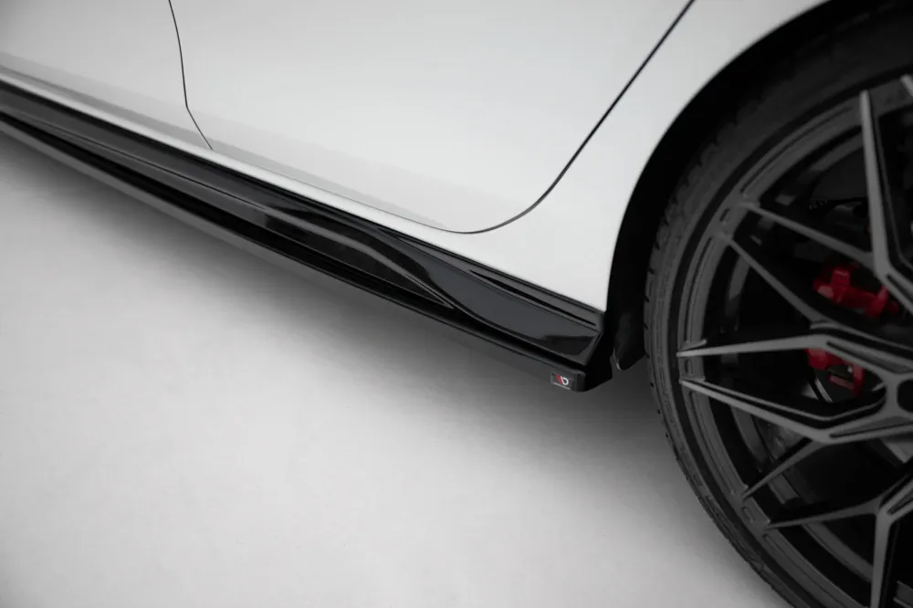 Sideskjørt VW Golf MK8 GTI / GTE / GTI CLubsport / GTD / R-Line V.4
