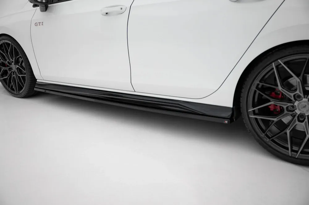 Sideskjørt VW Golf MK8 GTI / GTE / GTI CLubsport / GTD / R-Line V.4