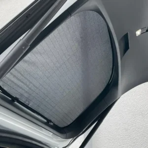 Solbeskyttelseselement bakrute Tesla Model S