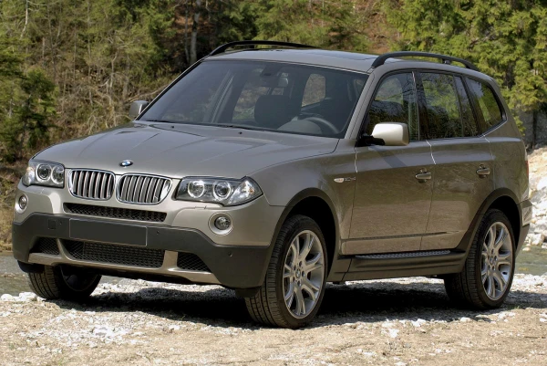Stigtrinn Bmw X3 Ventshield (2003-2015)