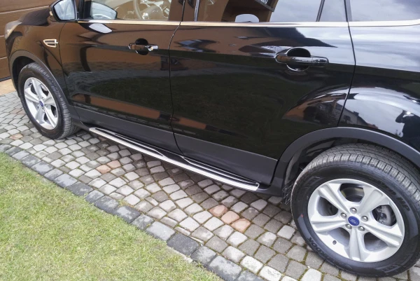 Stigtrinn Ford Kuga Ventshield (2013-2019)
