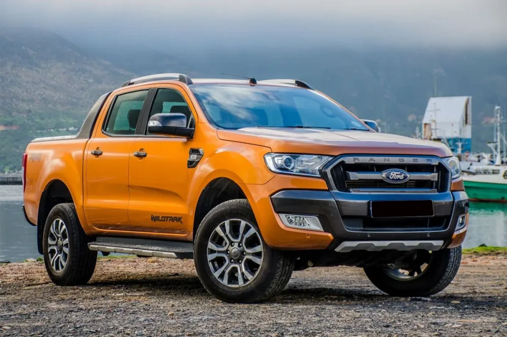 Stigtrinn Ford Ranger Wildtrack Ventshield (2016-2022)
