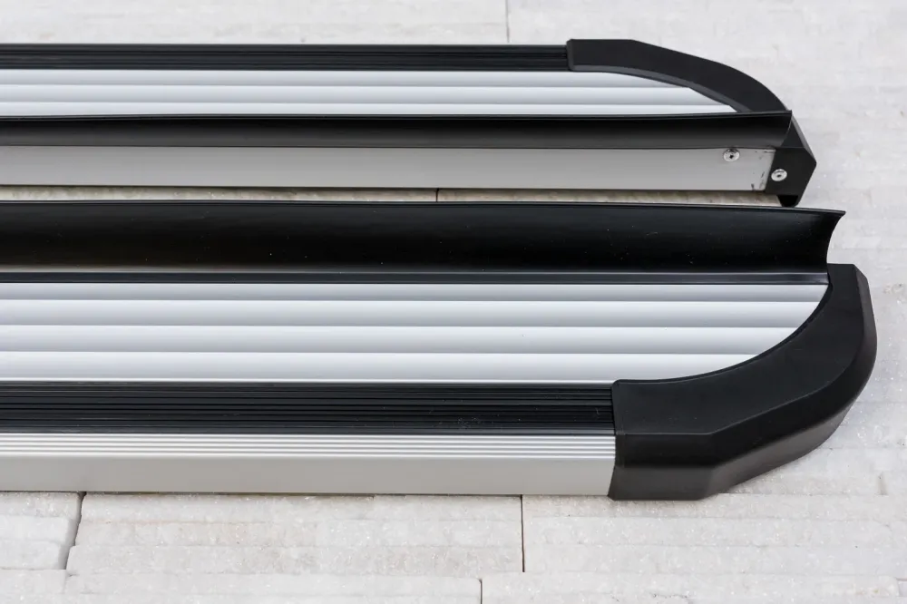 Stigtrinn Hyundai Santa Fe Ventshield (2012-2018)