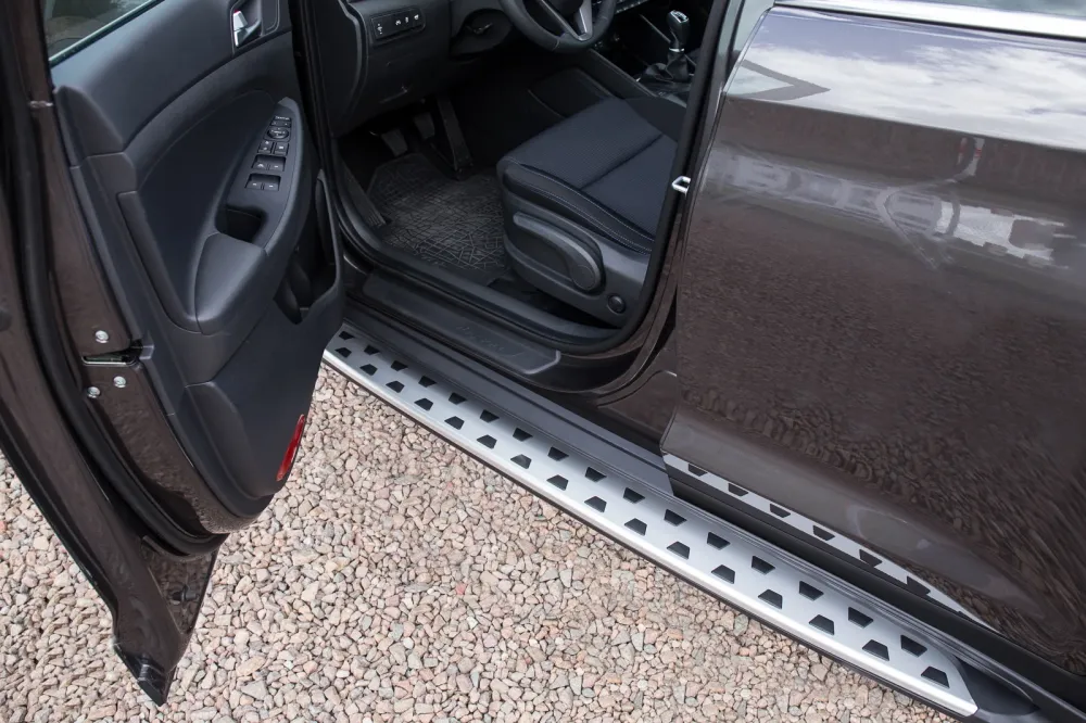 Stigtrinn Hyundai Tucson Ventshield (2015-2020)