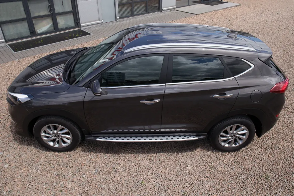 Stigtrinn Hyundai Tucson Ventshield (2015-2020)