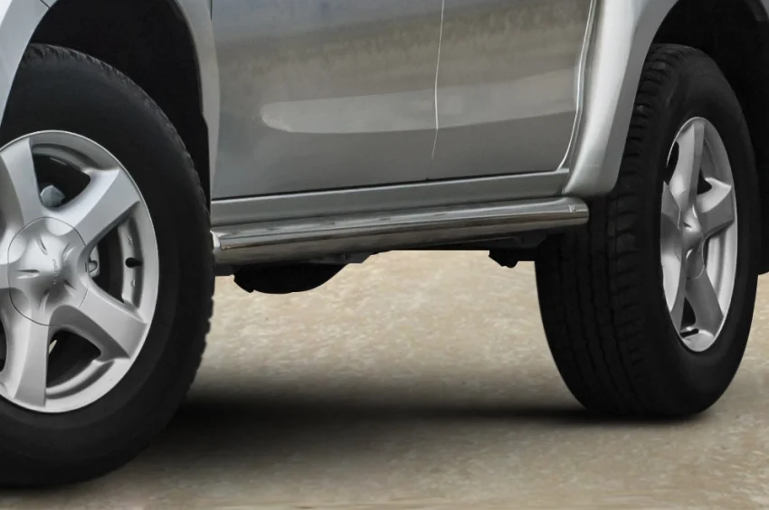 Stigtrinn Isuzu D-Max Steeler (2011-2020)