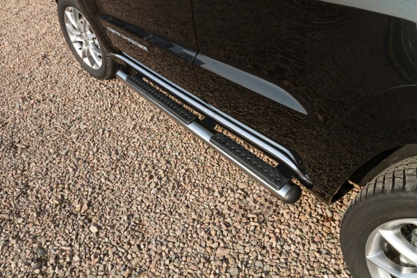 Stigtrinn Jeep Grand Cheeroke Ventshield (2010-2020)