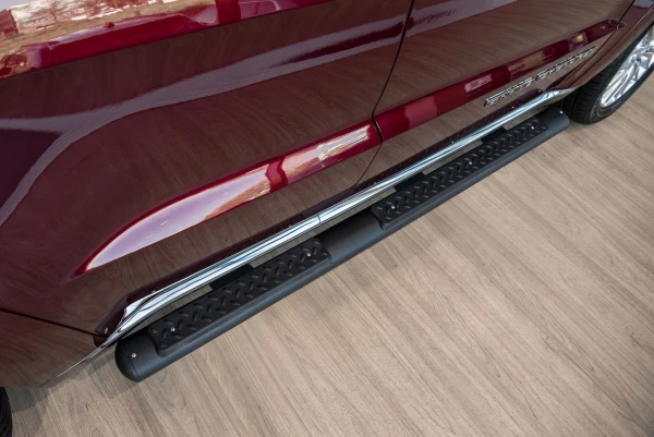 Stigtrinn Jeep Grand Cheeroke Ventshield (2010-2020)