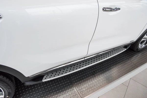 Stigtrinn Kia Sorento Ventshield (2014-2020)