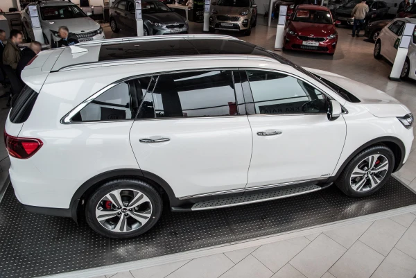 Stigtrinn Kia Sorento Ventshield (2014-2020)
