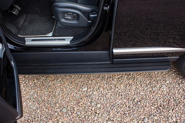 Stigtrinn Land Rover Range Rover (L405) Ventshield (2012-2017)