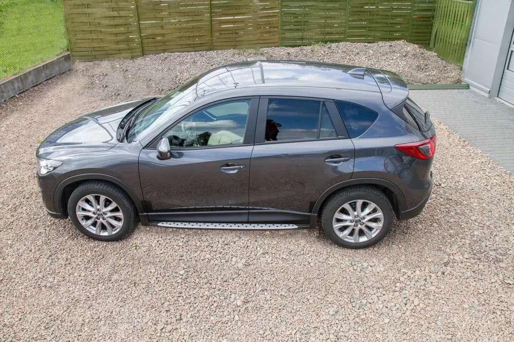 Stigtrinn Mazda CX-5 Ventshield (2012-2017)