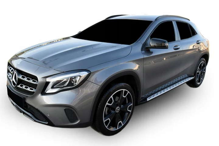 Stigtrinn Mercedes GLA (X156) Scoutt (2013-2019)