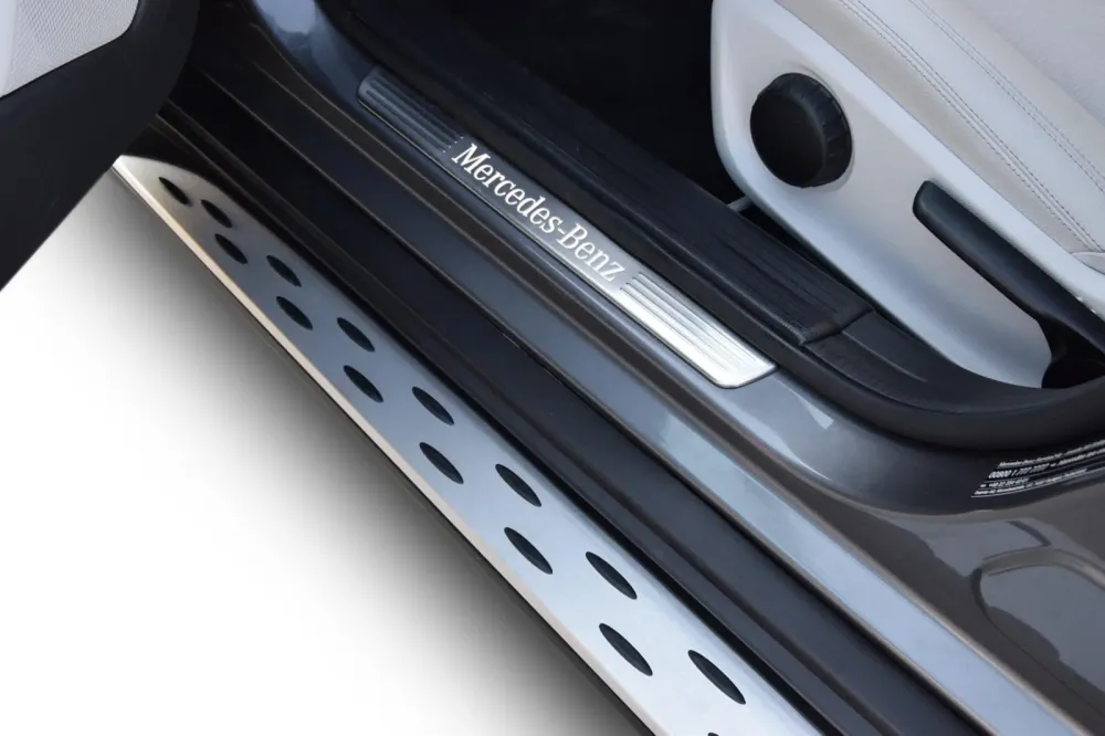 Stigtrinn Mercedes GLA (X156) Scoutt (2013-2019)