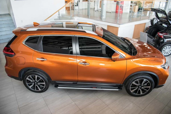 Stigtrinn Nissan X-Trail III (T32) Ventshield (2013-2021)