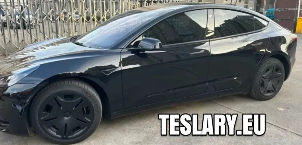 Tesla Modell 3 18" UNIKE S22 Maybach-stil hjulkapsler