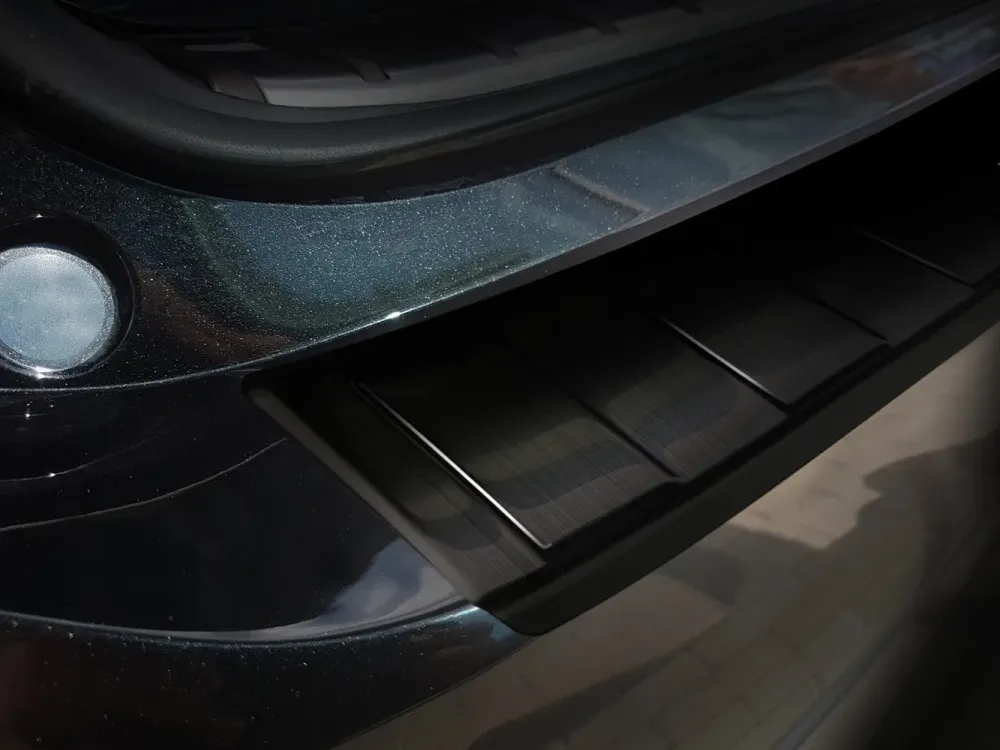 Bakfangerbeskytter Lexus RX 450h IV / Black Edition (2015-2019) – rustfritt stål | Avisa