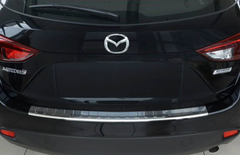 Bakfangerbeskytter Mazda 3 hatchback (2013-2019) – Rustfritt stål | Avisa