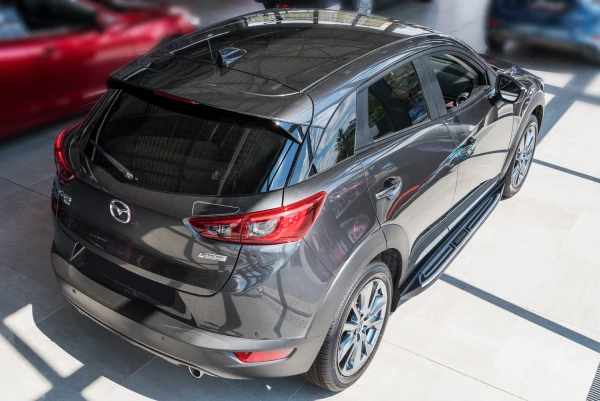 Stigtrinn Mazda CX-3 Ventshield (2014-2023)