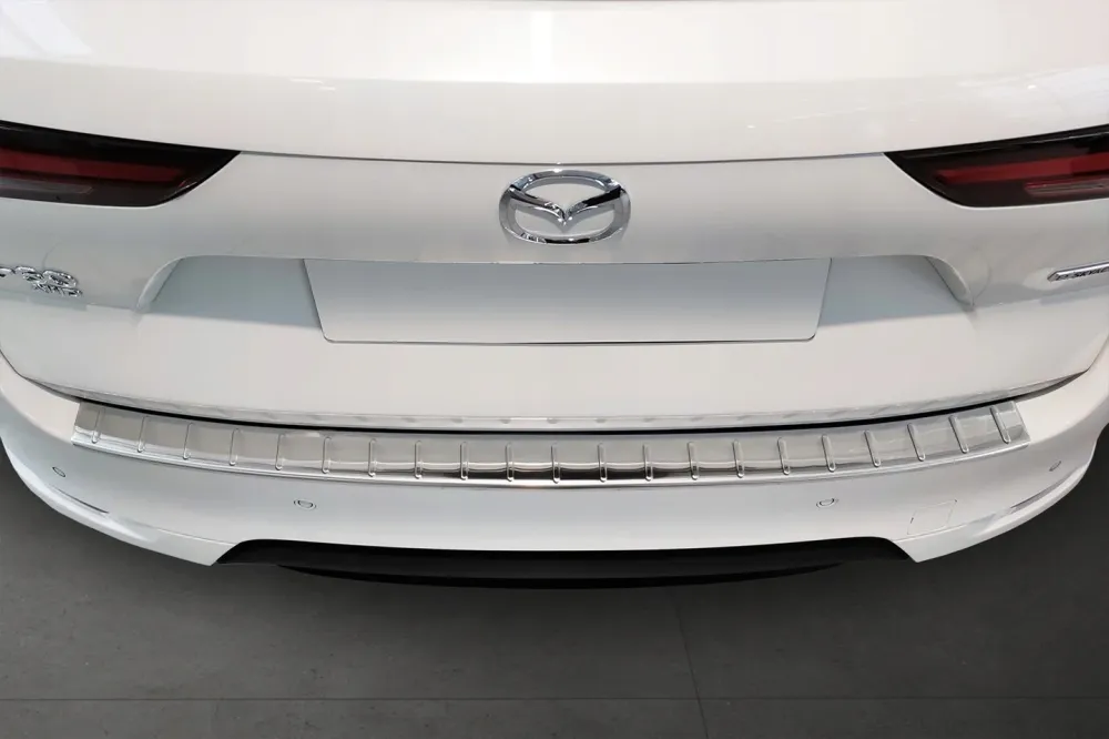 Bakfangerbeskytter Mazda CX-60 (2022-) – Rustfritt stål | Avisa