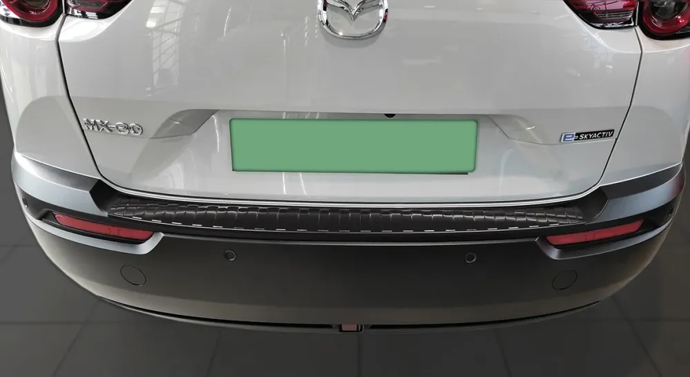 Bakfangerbeskytter Mazda MX-30 (2020-) – rustfritt stål + carbon | Avisa