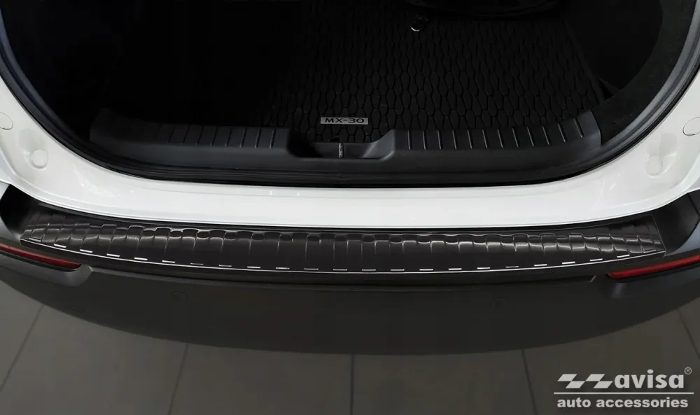 Bakfangerbeskytter Mazda MX-30 (2020-) – rustfritt stål + carbon | Avisa