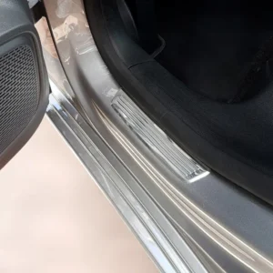 Dørbeskytter Mercedes B III W247 (2018-) – Rustfritt stål | Avisa