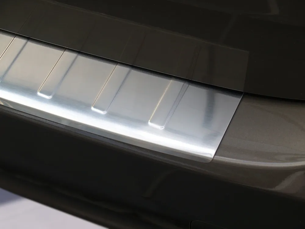 Bakfangerbeskytter Mercedes B-Klasse Electric Drive / B-Klasse W246 (2014-2018) – rustfritt stål | Avisa