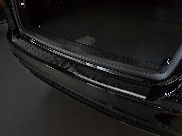 Bakfangerbeskytter Mercedes C (S205) T-model (2014-2021) – rustfritt stål | Avisa