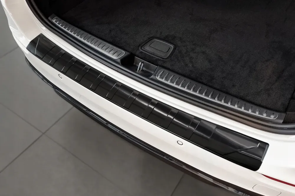 Bakfangerbeskytter Mercedes C (S206) T Model (2021-) – Rustfritt stål | Avisa