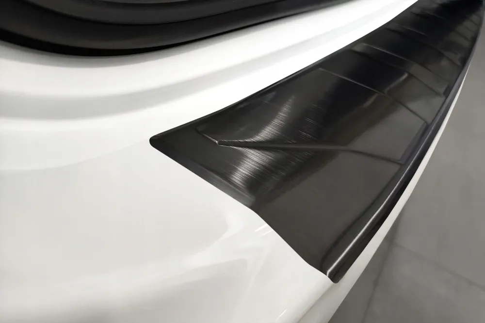 Bakfangerbeskytter Mercedes C (S206) T Model (2021-) – Rustfritt stål | Avisa
