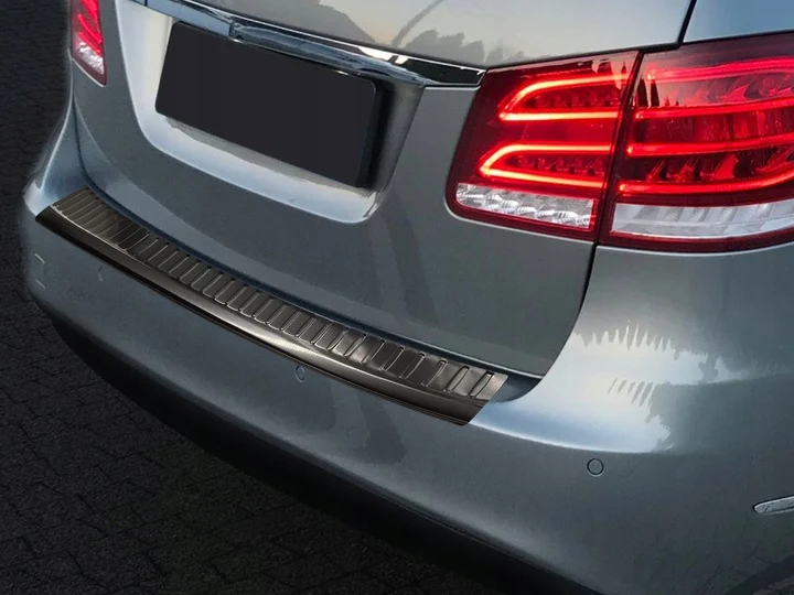 Bakfangerbeskytter Mercedes E (S212) Stasjonsvogn (2013-2016) – Rustfritt stål | Avisa