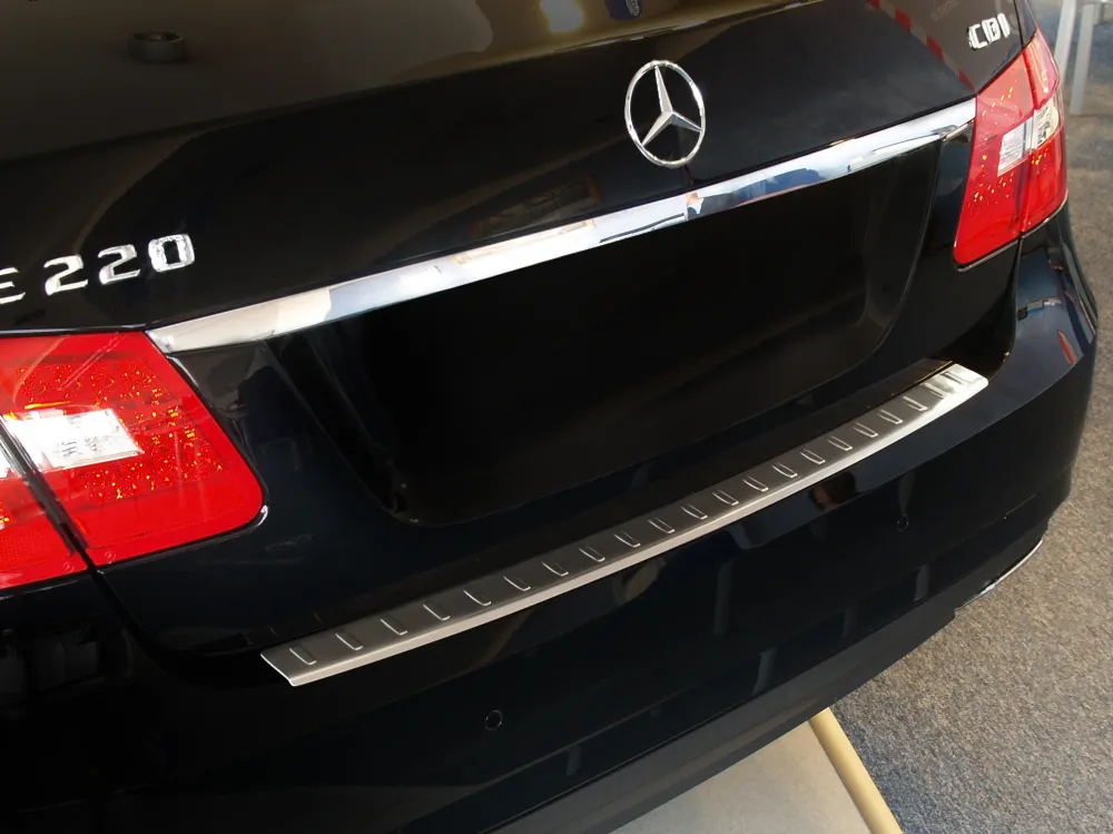 Bakfangerbeskytter Mercedes E W212 Sedan (2009-2013) – Rustfritt stål | Avisa