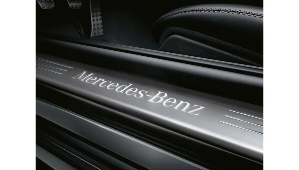 Dørbeskytter Mercedes EQC / GLC (C253 X253) LED lighting Silver Edition – rustfritt stål/aluminium | Mercedes OEM