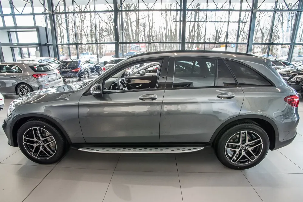 Stigtrinn Mercedes GLC (X253) Ventshield (2015-2022)