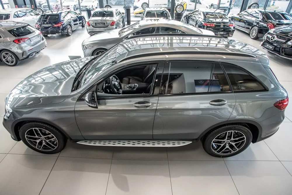 Stigtrinn Mercedes GLC (X253) Ventshield (2015-2022)
