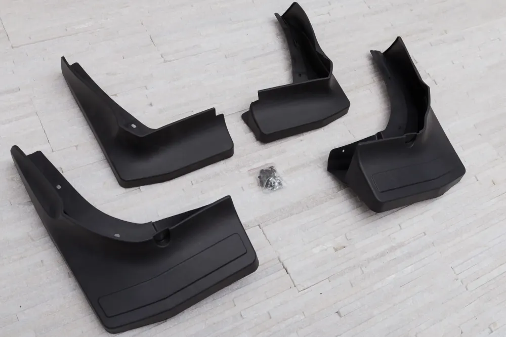 Skvettlapp Mercedes GL (X166) (2012-2015) – ABS Bred | Ven-Tuning