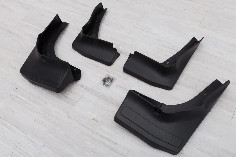 Skvettlapp Mercedes GL (X166) (2012-2015) – ABS Bred | Ven-Tuning