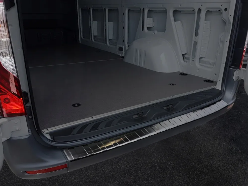 Bakfangerbeskytter Mercedes Sprinter III (W907) / Black Edition (2018-) – rustfritt stål | Avisa