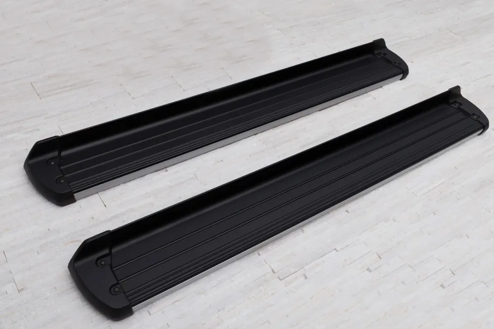 Stigtrinn Mitsubishi L200 Ventshield (2015-2019)